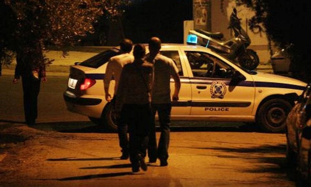 Τι ψάχνουν οι αστυνομικοί για τη μαφιόζικη εκτέλεση έξω από το νεκροταφείο στην Αγία Παρασκευή (βίντεο)